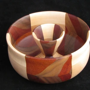 bowl made of 2 types of wood